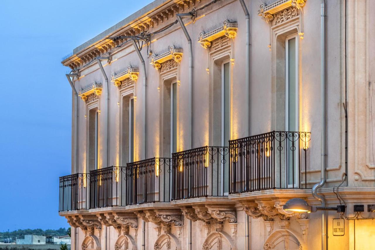 Casa Ruiz Suites Noto Eksteriør billede
